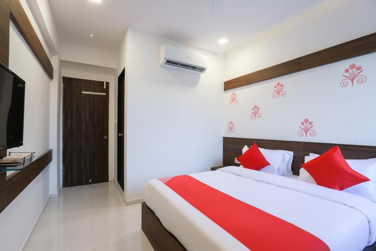 โอโย 49805 เดอะ มิดเวย์ สกาย Hotel กันตินาการ์ ภายนอก รูปภาพ